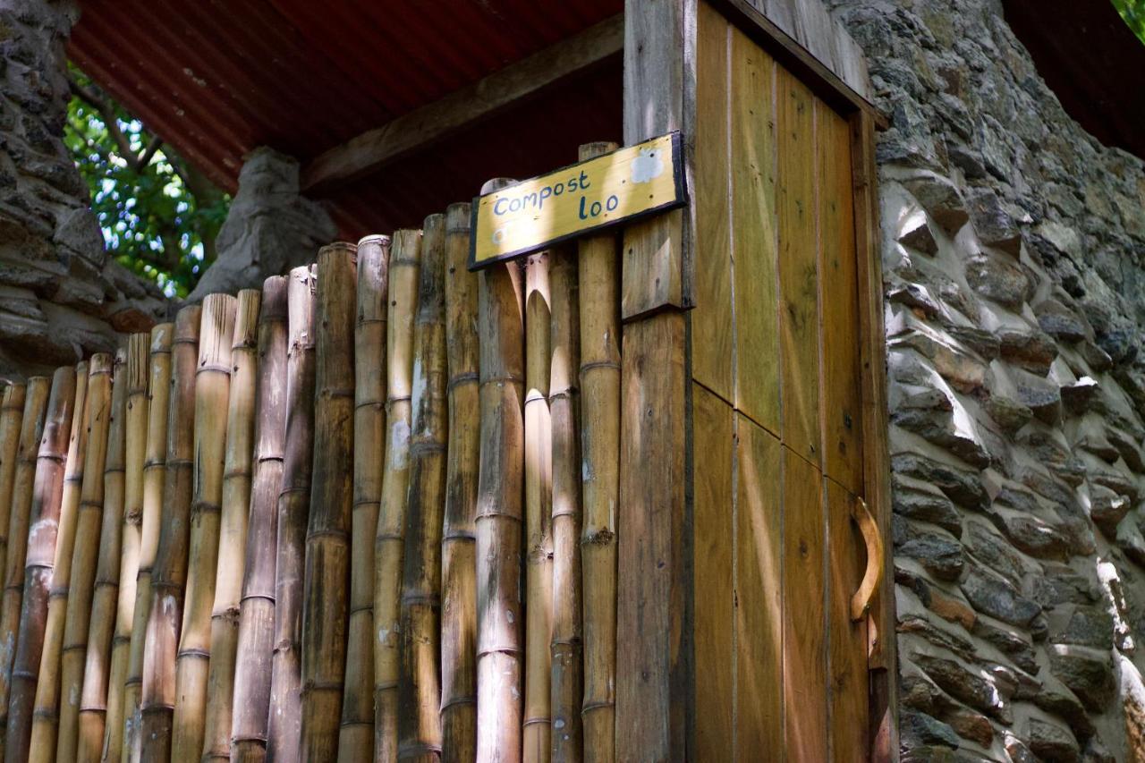 Butterfly Space- A Non-Profit Eco-Lodge Nkhata Bay Ngoại thất bức ảnh