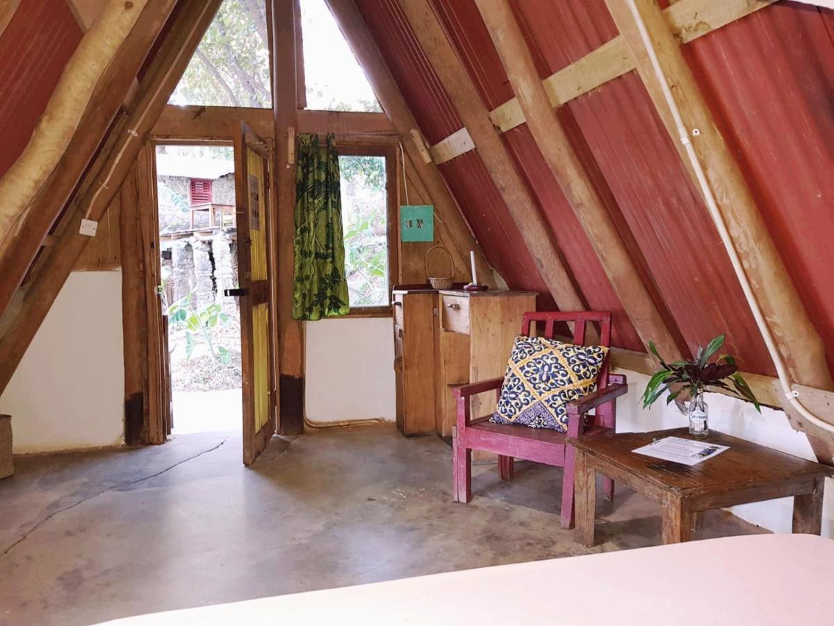 Butterfly Space- A Non-Profit Eco-Lodge Nkhata Bay Ngoại thất bức ảnh