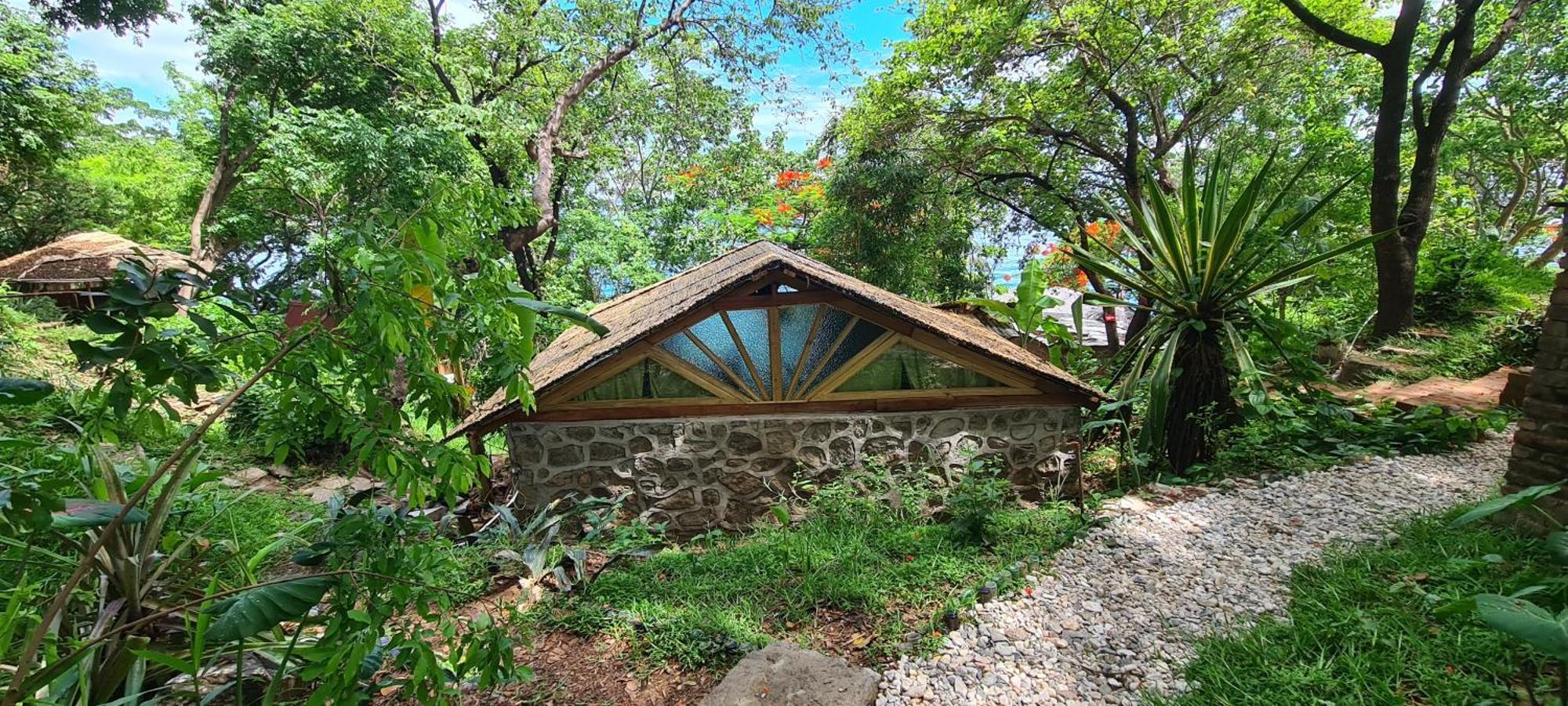 Butterfly Space- A Non-Profit Eco-Lodge Nkhata Bay Ngoại thất bức ảnh