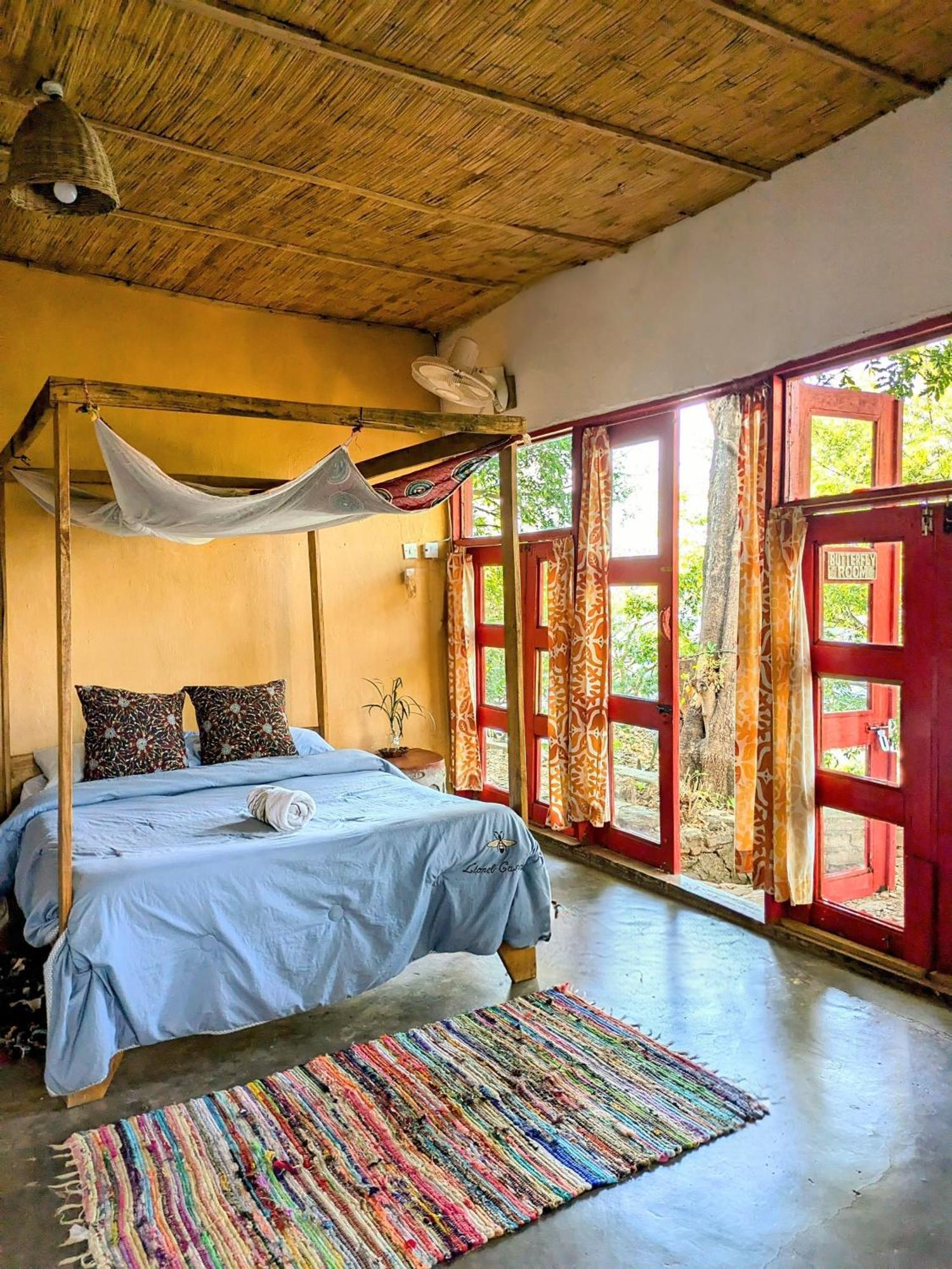 Butterfly Space- A Non-Profit Eco-Lodge Nkhata Bay Ngoại thất bức ảnh